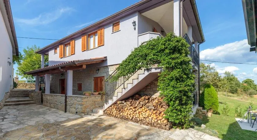 Apartments Sveti Leonard - Image 1
