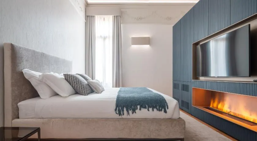 Ninfea Luxury Suites - Image 1