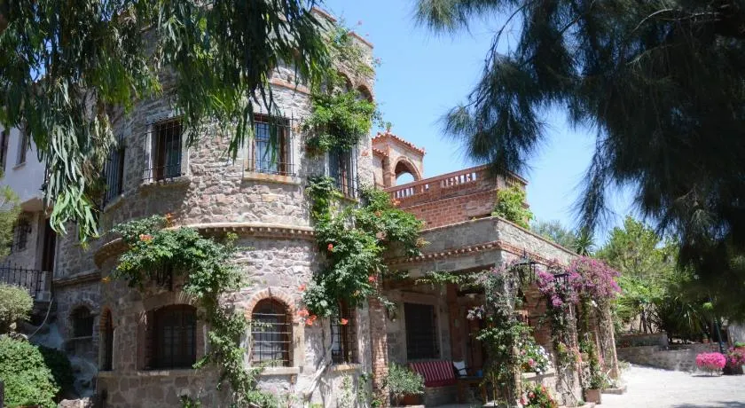 Lesvos Tower House Komninos - Image 1