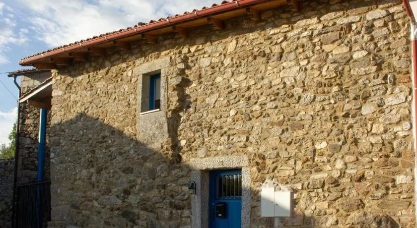Casa de Pombares - Image 1