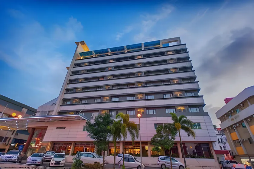 Kemena Plaza Hotel - Image 1