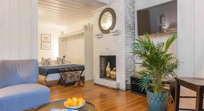 Lovely Studio Next to Prudential & Newbury St - Image 1