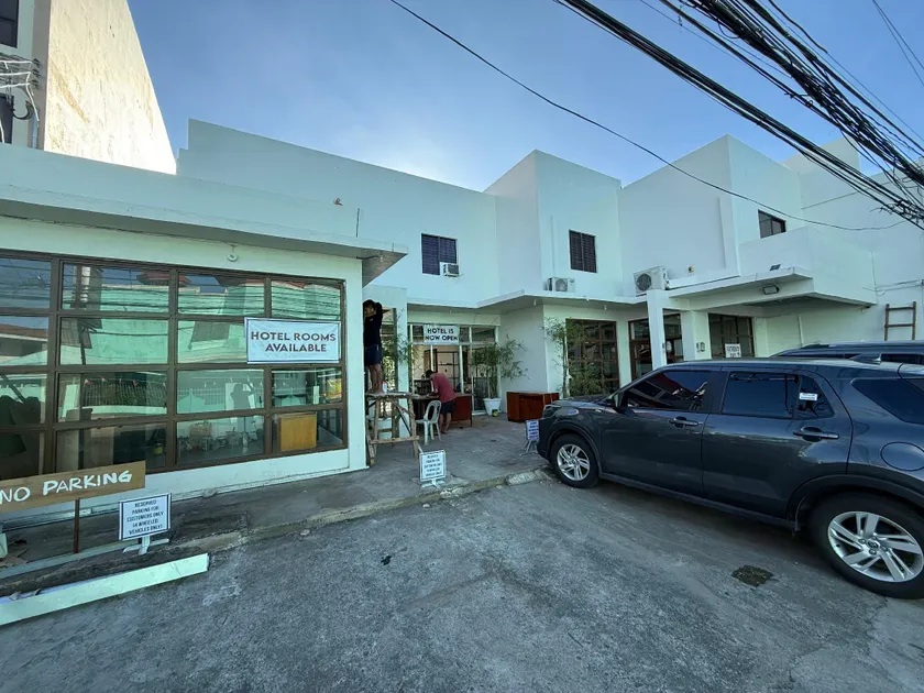 SOLA Guesthouse - Image 1