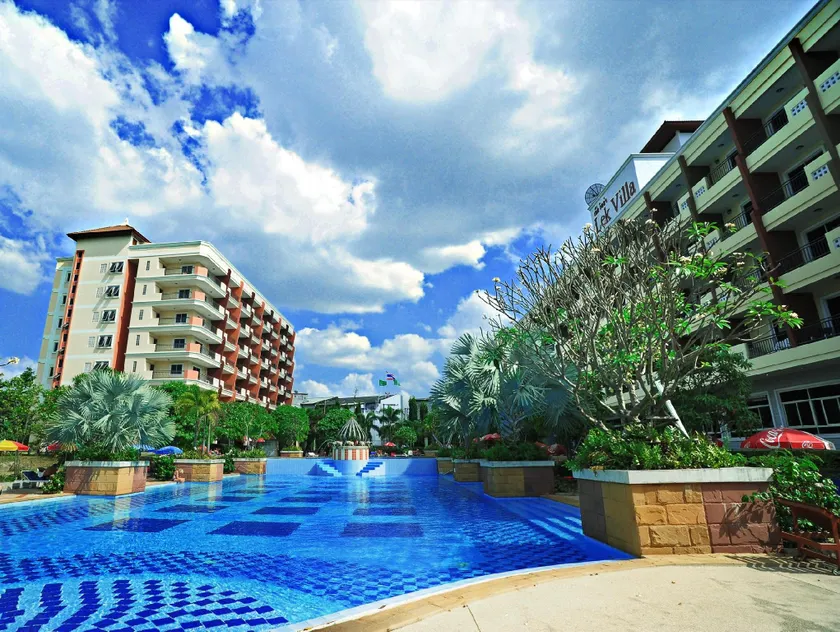 Lek Villa - Image 1