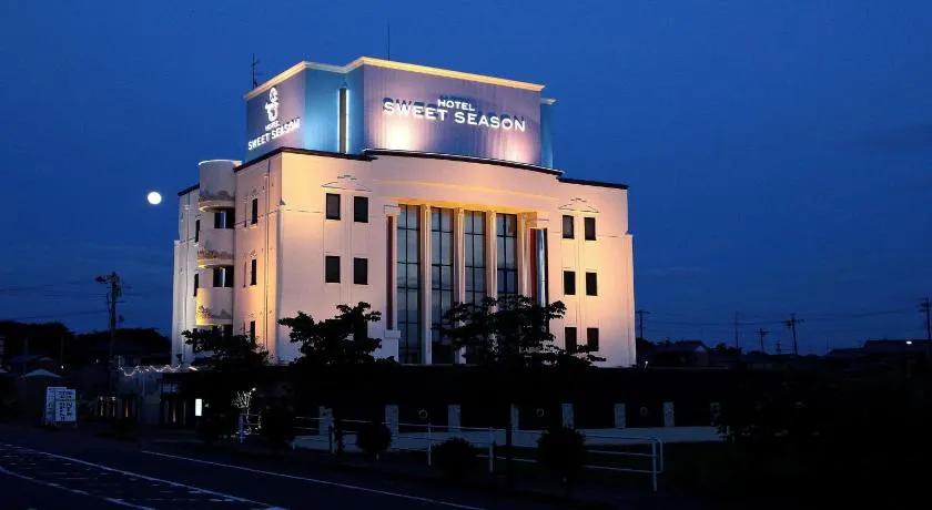 hotel SWEET SEASON - Image 1