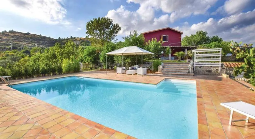 Ceretanum Holiday House - Image 1