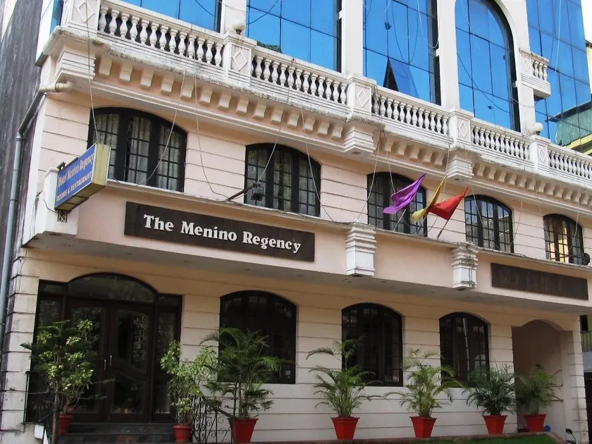 The Menino Regency Hotel - Image 1