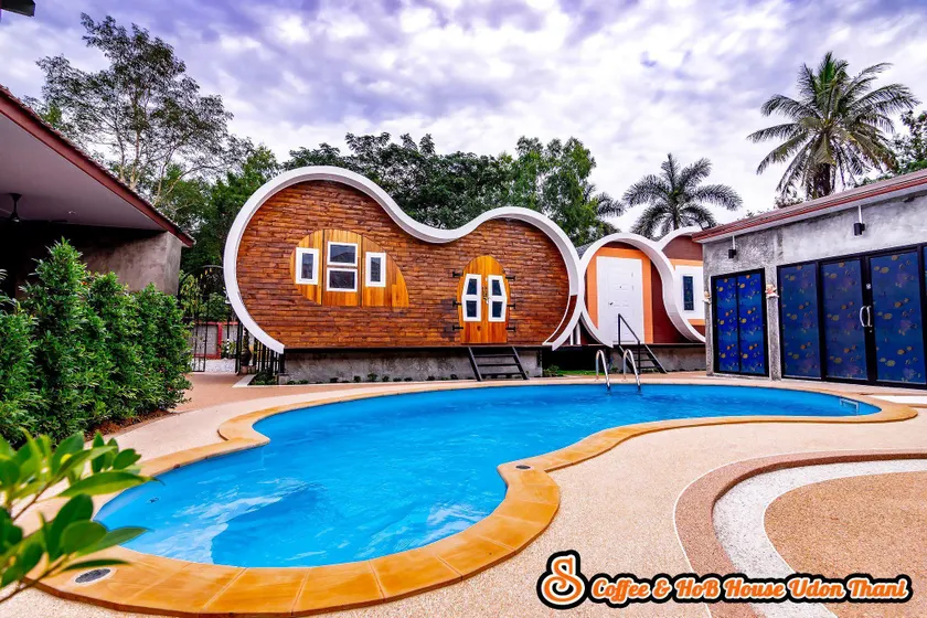 S Coffee & HoB House Udon Thani - Image 1