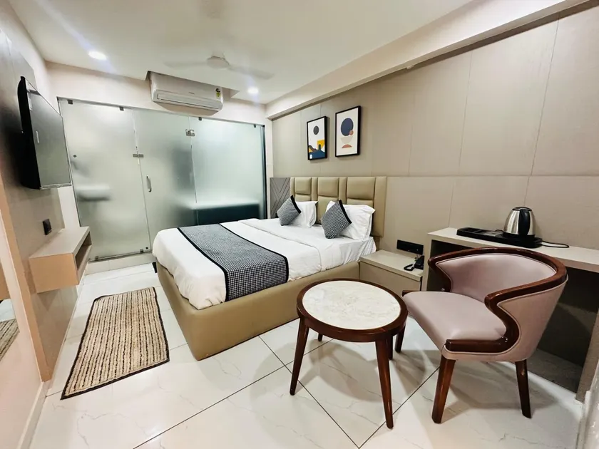 HOTEL MS GOLD GANDHINAGAR - Image 1