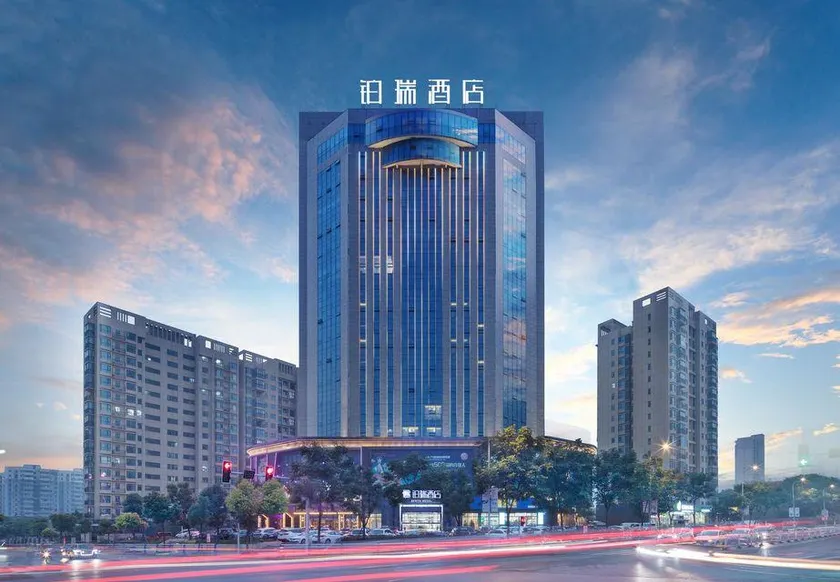 Primus Hotel - Image 1