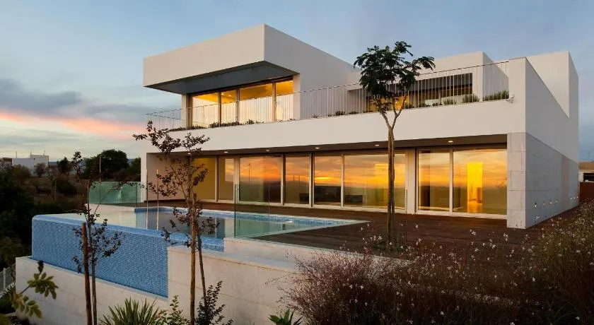 Spacious sunset Villa with breathtaking view - Image 1
