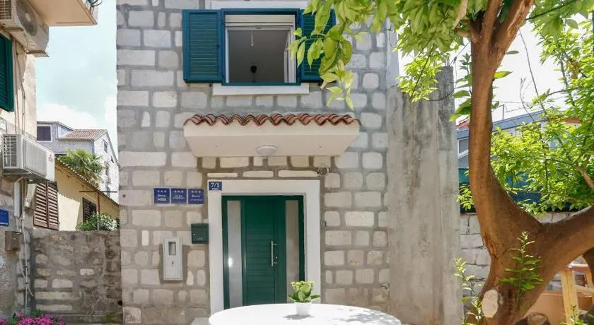 Apartments and Rooms Stone House - Image 1