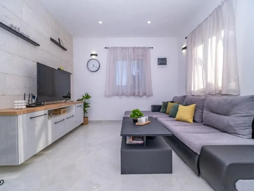 Secluded vacation house Bračuta with swimming pool - Image 1