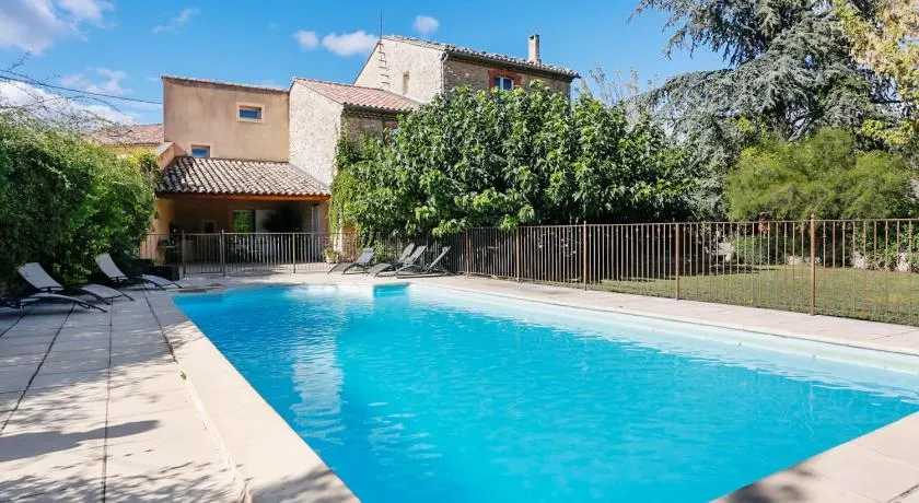 Villa confortable à Caromb avec piscine privée - Image 1
