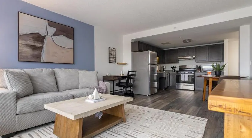 Landing Beautiful 1BD Game Room Pool - Image 1
