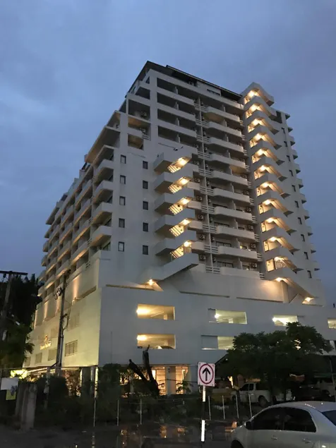 Thomson Hotel Huamark - Image 1