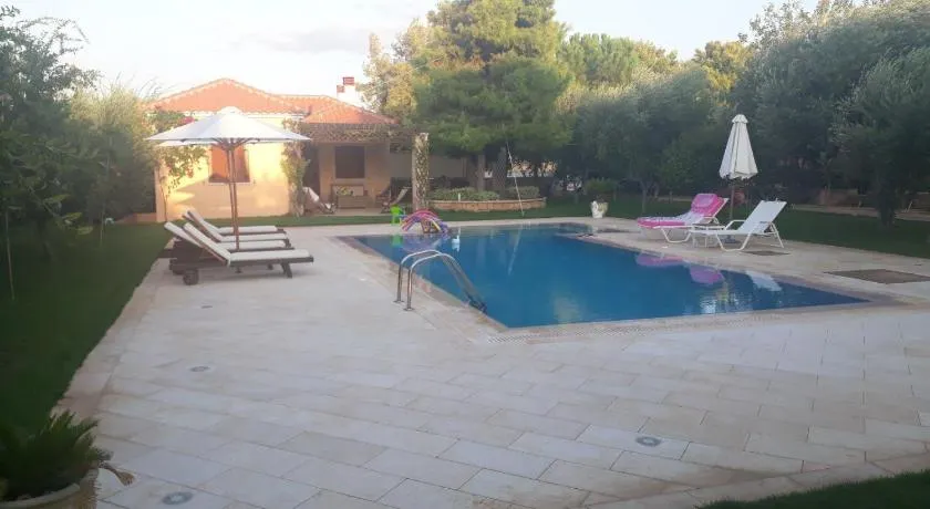 MEDITERRANEAN GARDEN VILLA - Image 1