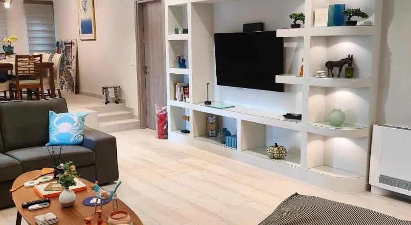 THALIA, luxury 3Br Home with Ensuite Bathrooms, just 3 minutes walk from the beach located in the prestigious Athenian Riviera - Image 1