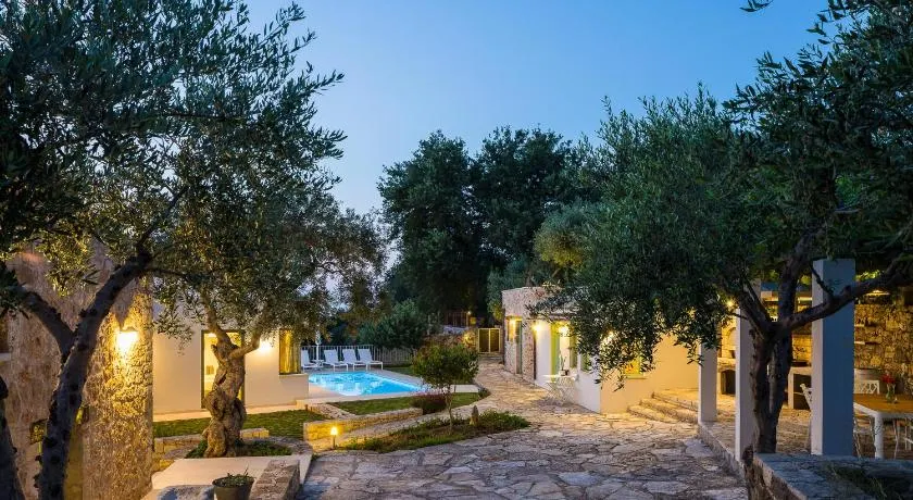 Nature Retreat Green Oasis Villa with Private Pool & Rooftop Hot Tub - Image 1