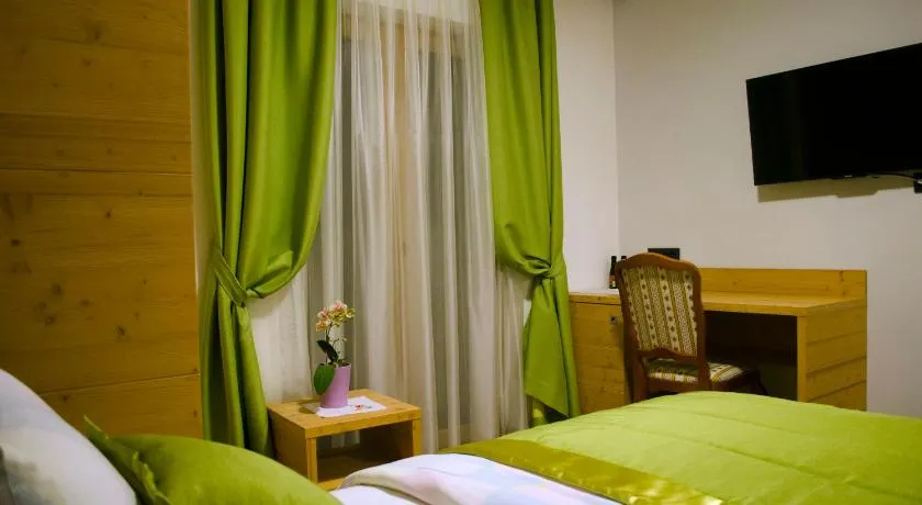 Guest House Gostišče Jutriša - Image 1