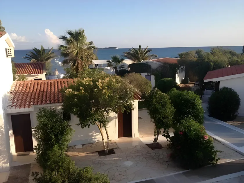 Kefalonia Beach Hotel & Bungalows - Image 1
