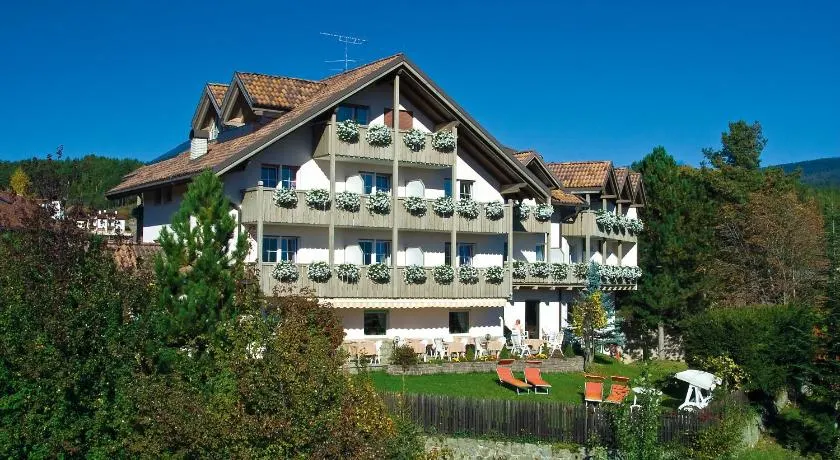 Hotel Dolomitenblick - Image 1