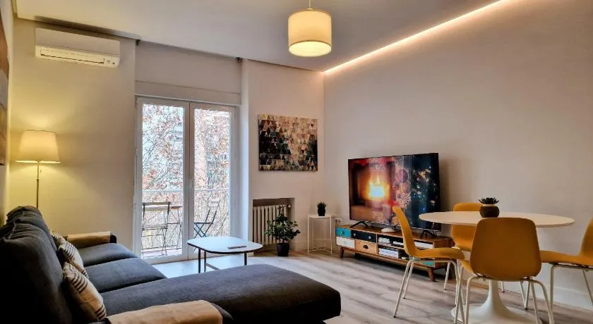 Espectacular apartamento en Cuzco / Alberto Alcocer - Image 1