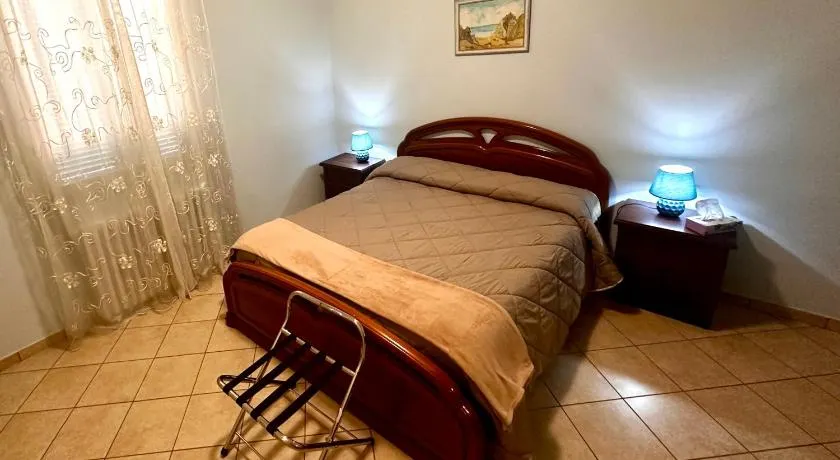 LA CASA IN COLLINA - Image 1