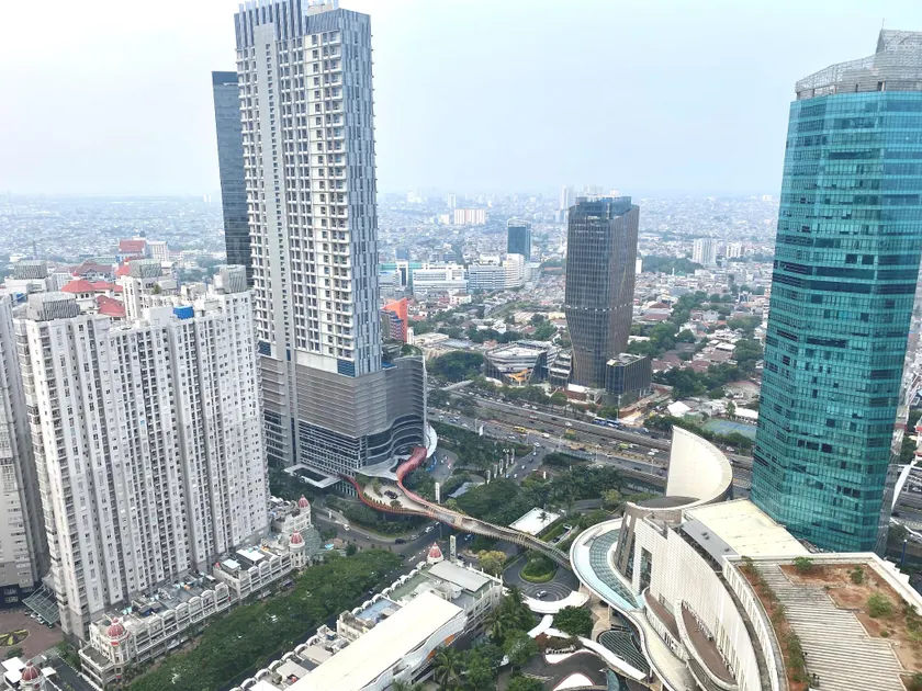 Luxe Living @Central Park - Image 1