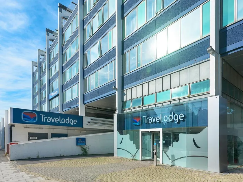 Travelodge London Teddington - Image 1