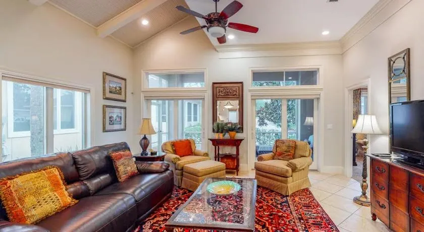 TOPS'L Captiva 33 - Image 1