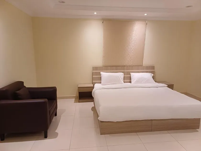 New and comfortable hotel room - Image 1