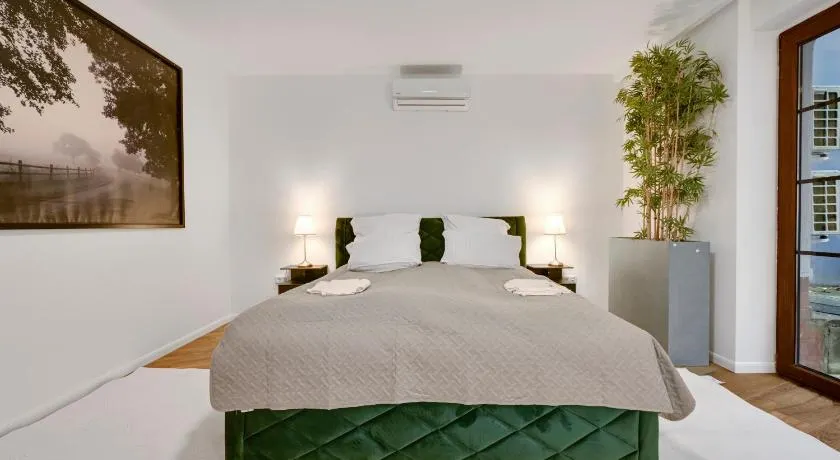 Design Apartments Schloss Burg Solingen - BRIGHT Collection - Image 1