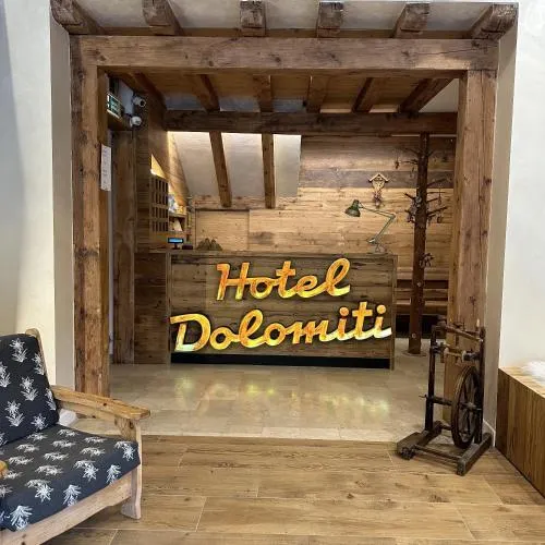 Hotel Dolomiti Des Alpes - Image 1