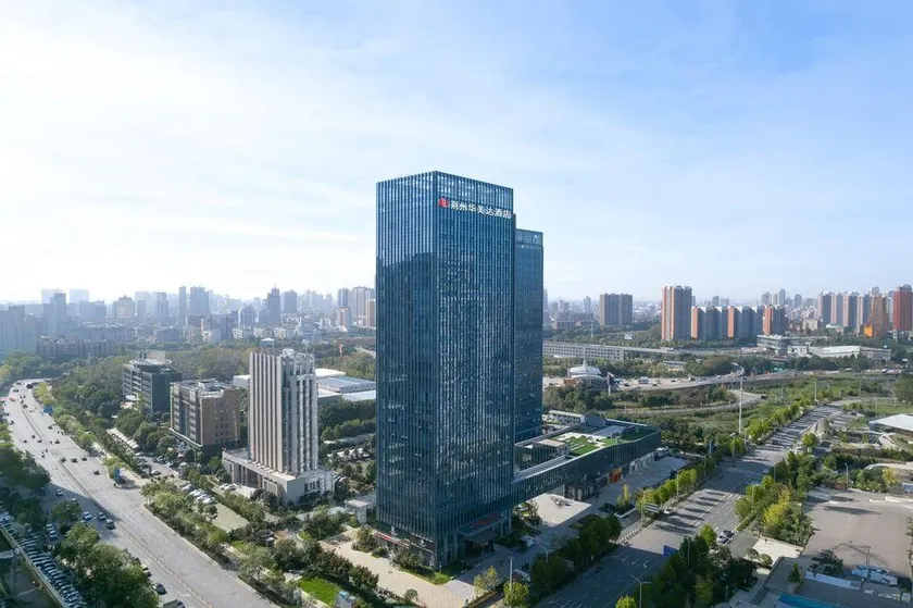 Jingzhou  Ramada  Hotel - Image 1