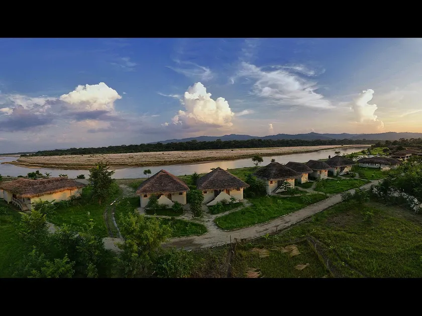 Barahi Jungle Lodge - Image 1