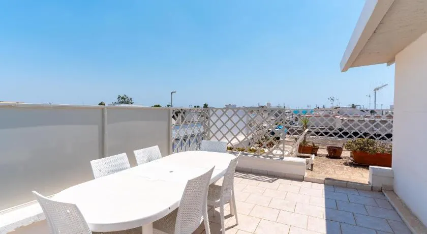 Maison de vacances 'Primo Piano Vista Mare' avec terrasse privée et climatisation - Image 1