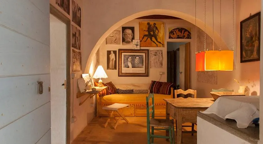 BORGO PETELIA, Casa Chiarotti, Antica casa con scala esterna - Image 1