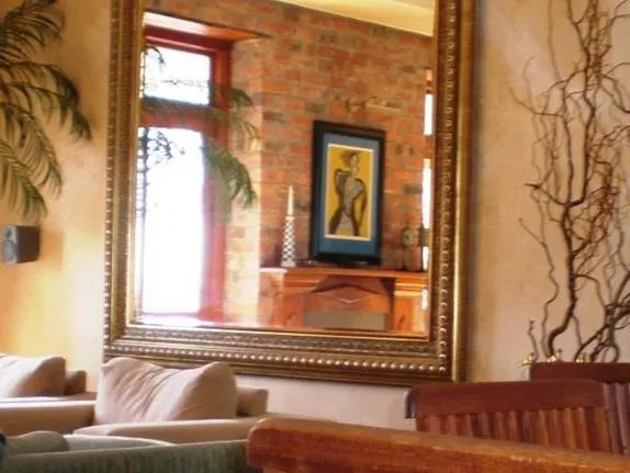 Gordons Guesthouse - Image 1