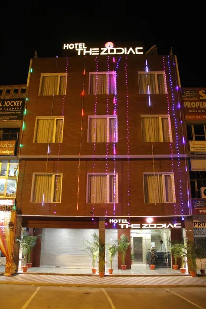 Hotel The Zodiac - Image 1