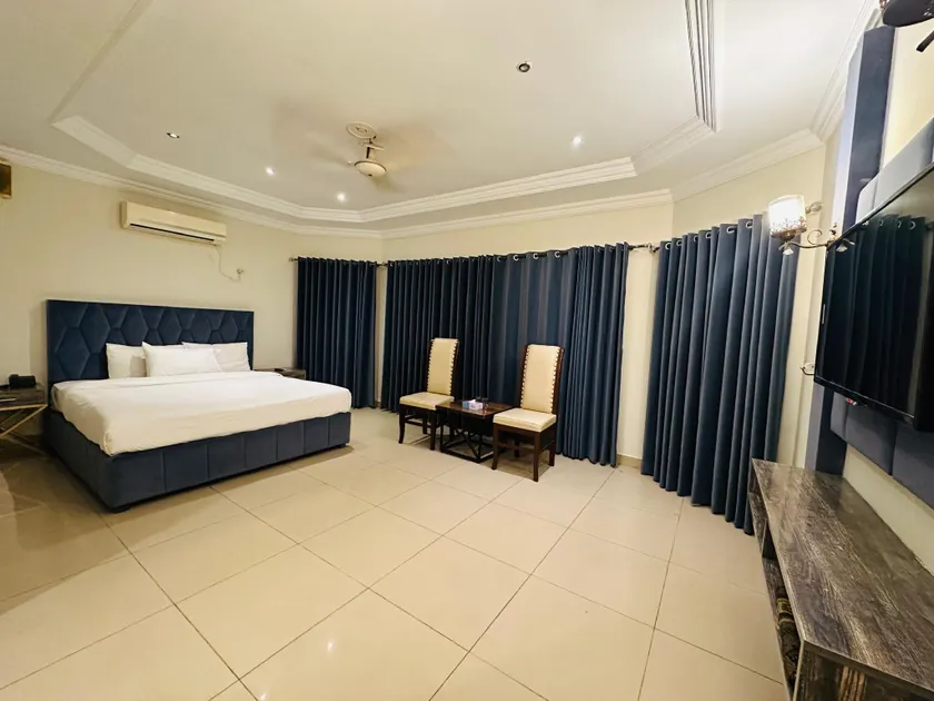 Travel Lodge Islamabad F-8 - Image 1