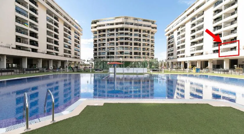 Veramar Beach Apartment - Image 1