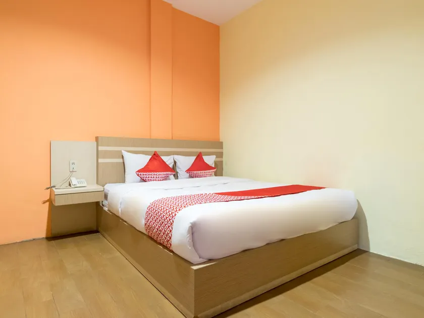 Hotel O tel Transit Syariah - Image 1