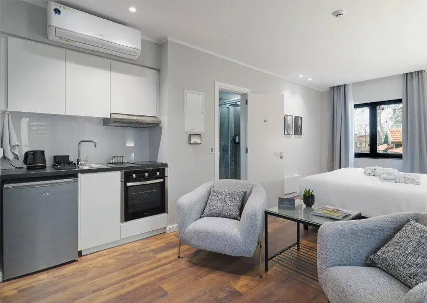 Le Vert Suites Platres - Image 1