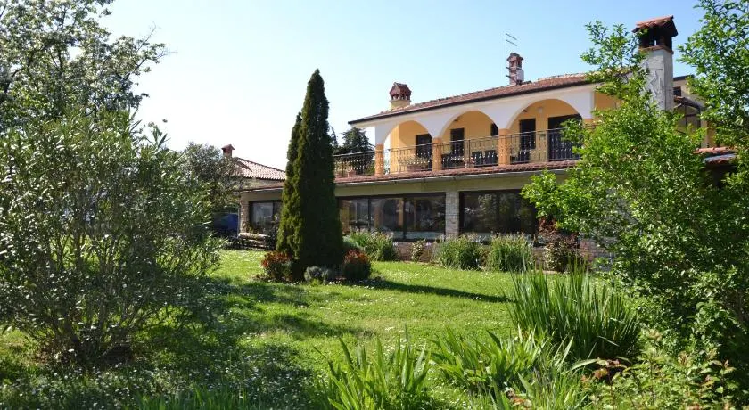 Giorgina Apartments - Image 1