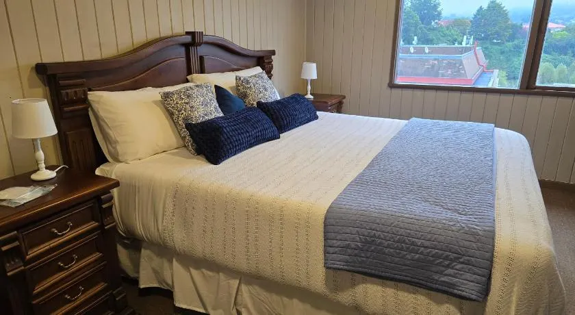 Santa Rosa Hotel boutique - Image 1