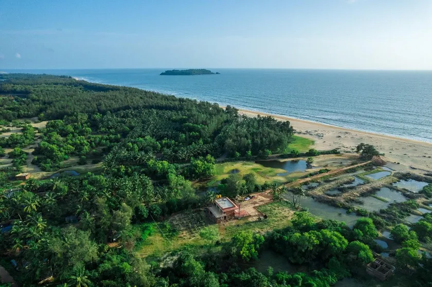 Rocky's Beach Stay - Image 1