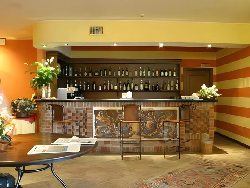 Hotel Don Carlo - Image 1