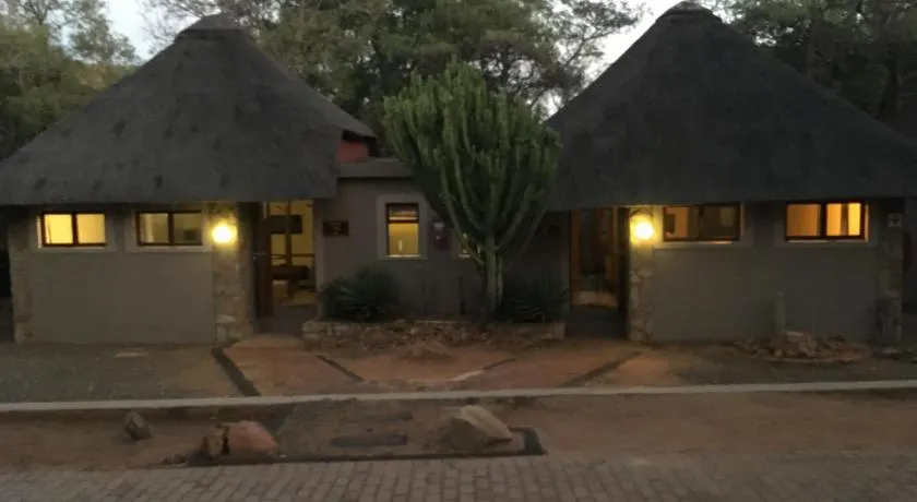 Mabalingwe Elephant Lodge - Image 1