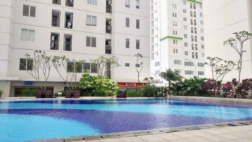 Spacious and Comfort 2BR Bassura City Apartment near Mall By Travelio - Image 1
